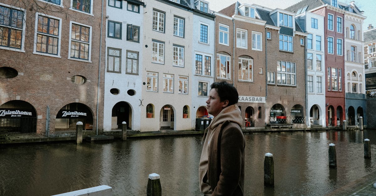 Advanced Dutch Conversation Techniques: Tips for Effective Dialogue